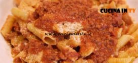 Ricette all'italiana - ricetta Garganelli al ragù di fagioli di Anna Moroni