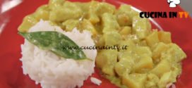 Ricette all'italiana - ricetta Pollo al curry con le mele di Anna Moroni