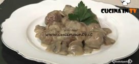 Polpette con crema di funghi ricetta Tessa Gelisio da Cotto e Mangiato