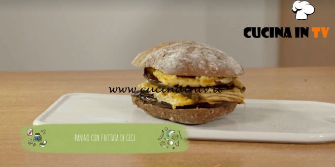 Panino con frittata di ceci