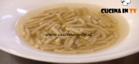 Natale in cucina con Food Network - ricetta Passatelli in brodo di carne di Chiara Maci