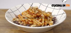 Il gusto della felicità - ricetta Pasta di riso e quinoa con sugo di pomodori secchi e radicchio di Marco Bianchi
