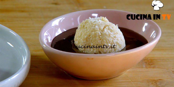 Dolcetti al cocco con cioccolato fuso