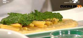 Geo - ricetta Maccheroncini di lenticchie con purea di ceci e pesto di cime di rapa di Peppe Zullo