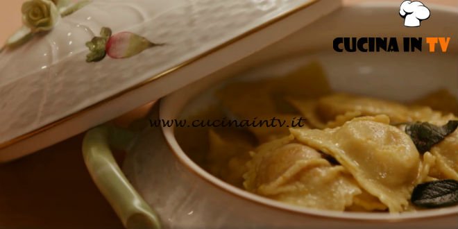L'Italia a morsi - ricetta Tortelli di zucca di Chiara Maci
