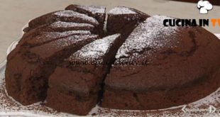 Cotto e mangiato - Torta cacao e barbabietola ricetta Tessa Gelisio