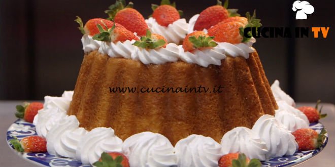 Il Dolce Mondo Di Renato Torta Baba Con Fragole E Panna Ricetta Renato Ardovino Cucina In Tv