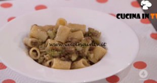 Ricette all'italiana - ricetta Mezze maniche con broccoli e salsicce di Anna Moroni