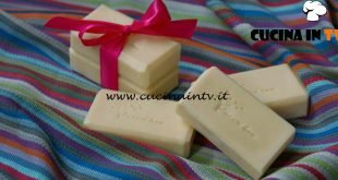 Fatto in casa per voi - ricetta Sapone all'olio di oliva di Benedetta Rossi