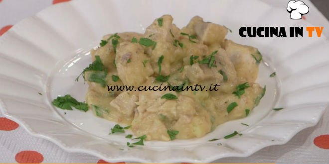 Ricette all'italiana - ricetta Spezzatino di tacchino con funghi e patate di Anna Moroni