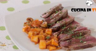 Ricette all'italiana - ricetta Tagliata di manzo alle erbe con caponata di mele di Anna Moroni