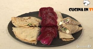 Cotto e mangiato - Crespelle con asparagi noci e radicchio ricetta Tessa Gelisio