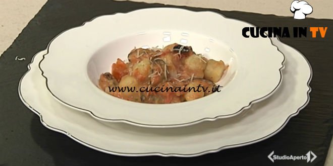 Cotto e mangiato - Gnocchetti cozze e fagioli ricetta Tessa Gelisio