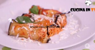 Ricette all'italiana - ricetta Involtini di melanzana con capelli d'angelo di Anna Moroni