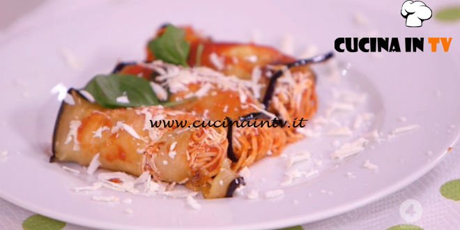 Ricette all'italiana - ricetta Involtini di melanzana con capelli d'angelo di Anna Moroni