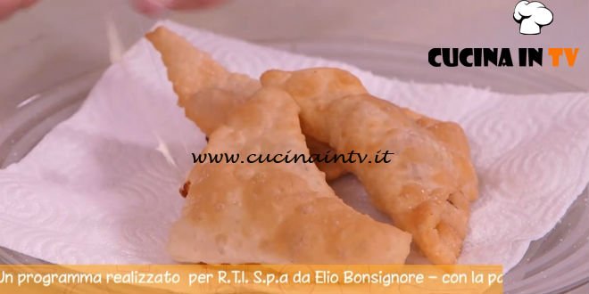 Ricette all'italiana - ricetta Panzerotti salati di Anna Moroni