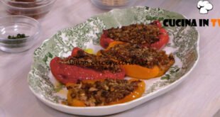 Ricette all'italiana - ricetta Peperoni ripieni di tonno di Anna Moroni