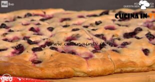 Geo - ricetta Schiacciata dolce con uva sangiovese di Alessandra Bazzocchi