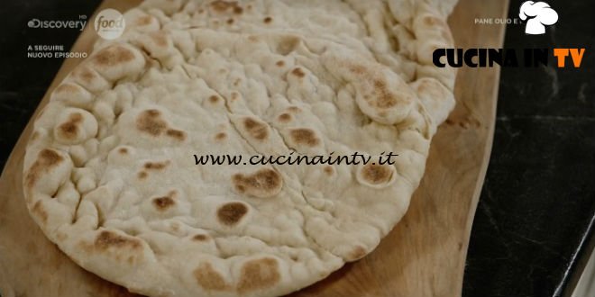 Pane Olio e Fantasia - ricetta Focaccine in padella di Enrica Della Martira