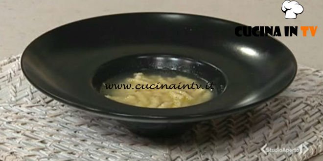 Cotto e mangiato - Passatelli in brodo ricetta Tessa Gelisio