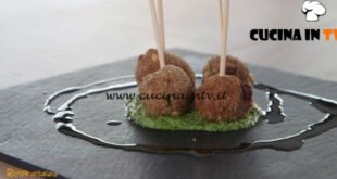 Ricette all'italiana - ricetta Polpette di bollito con salsa verde di Anna Moroni