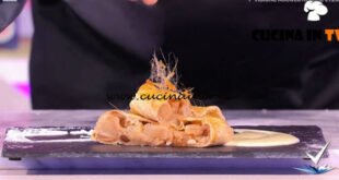 Detto Fatto - ricetta Strudel di mele su crema alla vaniglia di Cristian Bertol