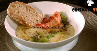 Pane Olio e Fantasia - ricetta Vellutata di finocchi con gamberi lardellati di Enrica Della Martira