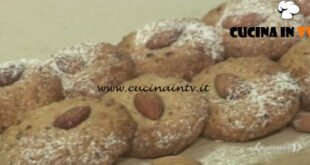 Cotto e mangiato - Biscottini di mandorle senza burro ricetta Tessa Gelisio