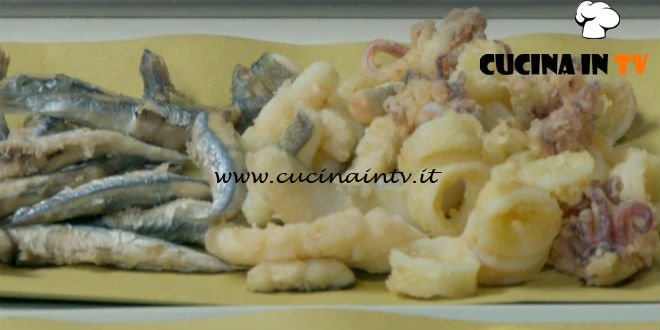 Fatto in casa per voi - ricetta Cuoppo di pesce di Benedetta Rossi