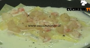 Cotto e mangiato - Lasagnette con gamberi gorgonzola pere e marsala ricetta Tessa Gelisio