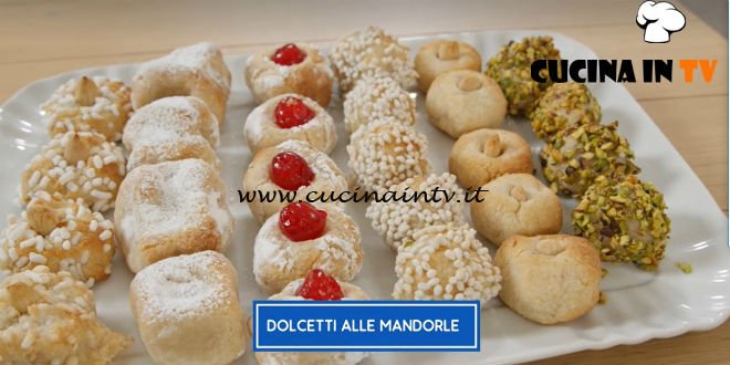 Giusina in cucina - ricetta Dolcetti alle mandorle di Giusina Battaglia