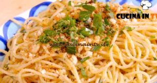 Giusina in cucina - ricetta Pasta aglio olio peperoncino e bottarga di Giusina Battaglia