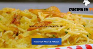 Giusina in cucina - ricetta Pasta con patate e mollica di Giusina Battaglia