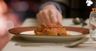 L'Italia a morsi - ricetta Cinghiale bujone con cicoria ripassata di Chiara Maci