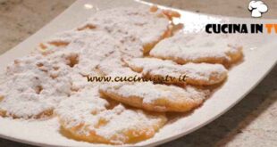 L'Italia a morsi - ricetta Frittelle di mele di Chiara Maci