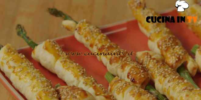 Fatto in casa per voi - ricetta Asparagi in crosta di Benedetta Rossi