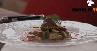 L'Italia a morsi - ricetta Filetto di cervo al miele cotto al fieno di Chiara Maci