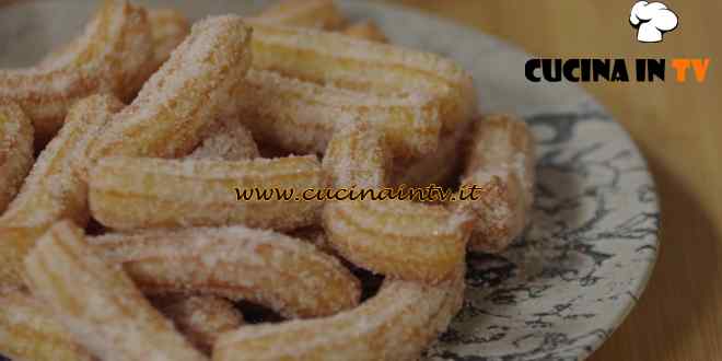 Fatto in casa per voi - ricetta churros di Benedetta Rossi