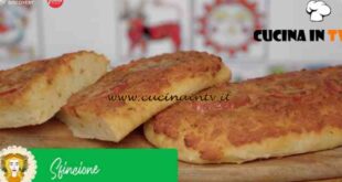 Giusina in cucina - ricetta Sfincione street food di Giusina Battaglia