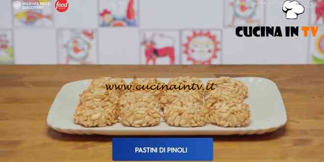 Giusina in cucina - ricetta Pastini di pinoli di Giusina Battaglia