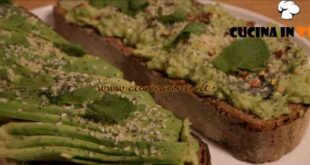 Nel forno di casa tua - ricetta Avocado Toast di Fulvio Marino