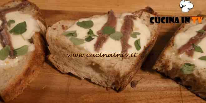 Nel forno di casa tua - ricetta Crostini di Fulvio Marino