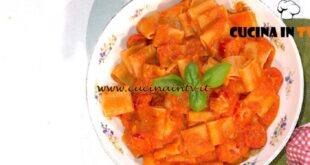 È sempre mezzogiorno | Mezzi paccheri ai tre pomodori ricetta Daniele Persegani