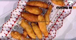 È sempre mezzogiorno | Zeppole salate ricetta Daniele Persegani