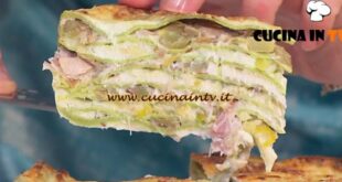 È sempre mezzogiorno | Torta di crepes delle feste ricetta Daniele Persegani