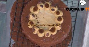 È sempre mezzogiorno | Torta alle noci e caffè ricetta Sal De Riso