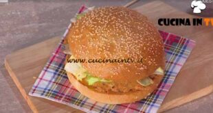 È sempre mezzogiorno | Hamburger di pollo ricetta Fulvio Marino