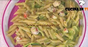 È sempre mezzogiorno | Pasta zucchine gamberi e limone ricetta Giusina Battaglia