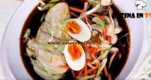 È sempre mezzogiorno | Ramen con udon e pollo ricetta Francesca Marsetti