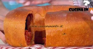 È sempre mezzogiorno | Pane al pomodoro ricetta Fulvio Marino